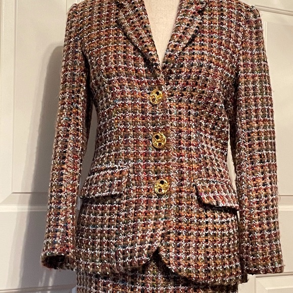 Lorena Conti jacket and skirt - Picture 4 of 15